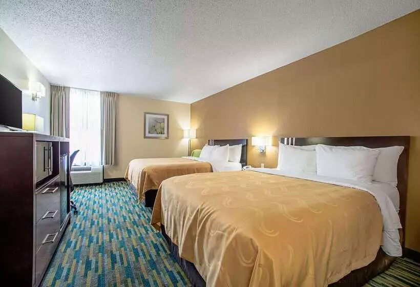 فندق Quality Inn Near Six Flags St. Louis