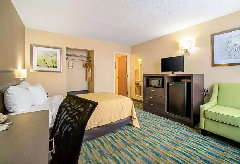 فندق Quality Inn Near Six Flags St. Louis