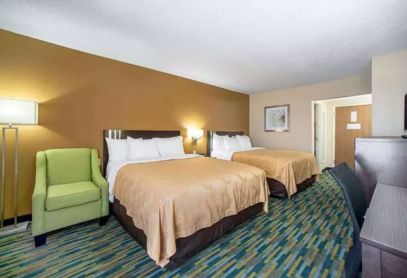 فندق Quality Inn Near Six Flags St. Louis