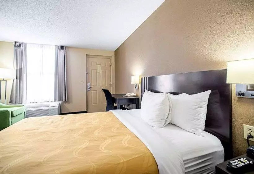 فندق Quality Inn Near Six Flags St. Louis