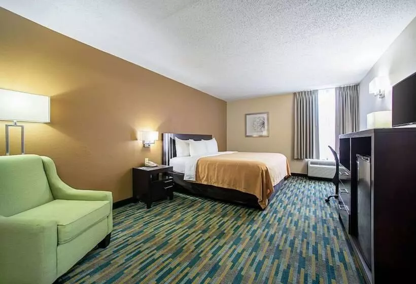 فندق Quality Inn Near Six Flags St. Louis