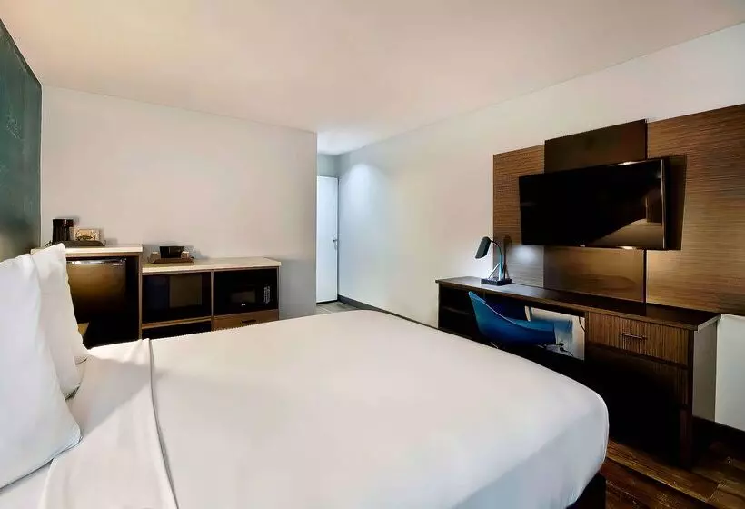 Отель Studio 6 Suites Lawndale, Ca South Bay