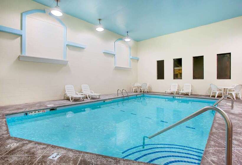 هتل Super 8 By Wyndham Chattanooga/hamilton Place