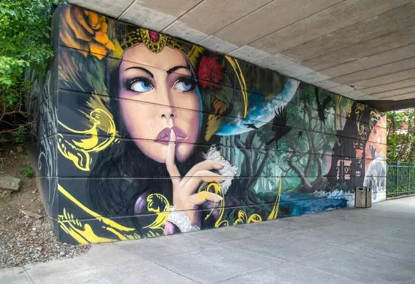 Holland Hotel Free Parking Jersey City