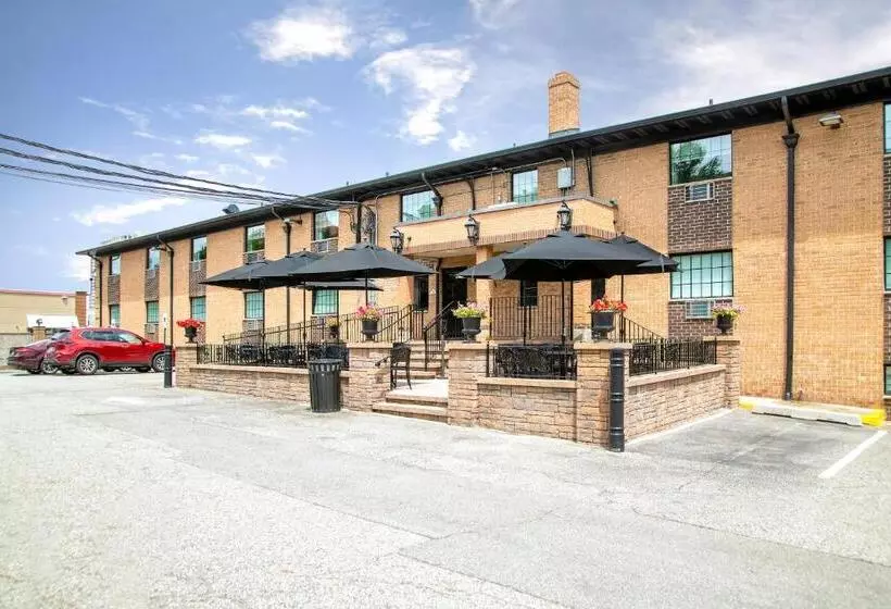 Holland Hotel Free Parking Jersey City