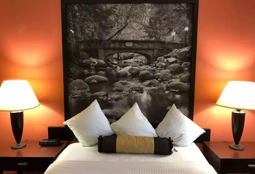 Motel Super 8 By Wyndham Ontario