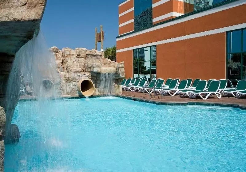 استراحتگاه Holiday Inn & Suites Virginia Beach   North Beach, An Ihg