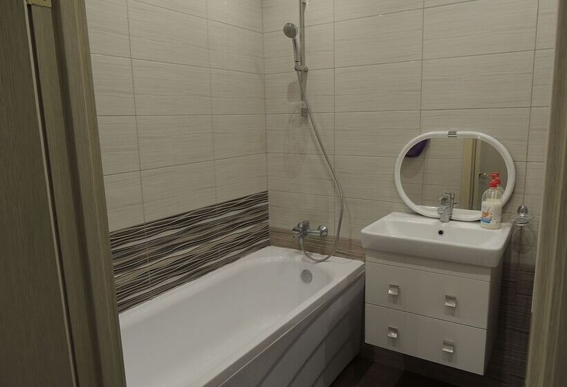 Apartments On Kosmonavtov