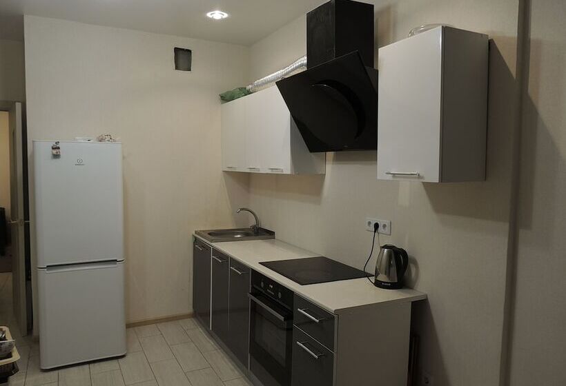 Apartments On Kosmonavtov