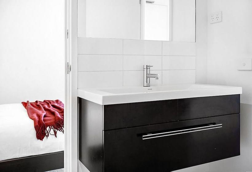 Joyce, 1bdr Southbank Apartment