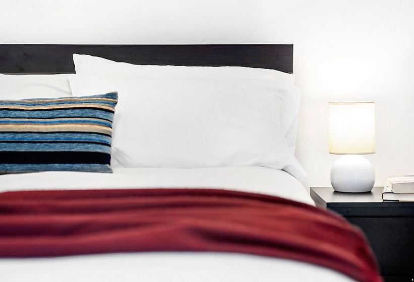 Joyce, 1bdr Southbank Apartment