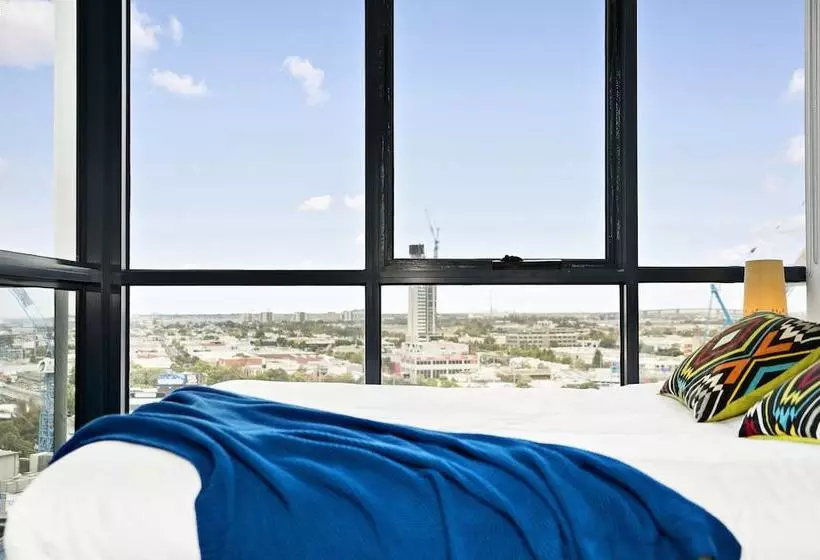 Joyce, 1bdr Southbank Apartment
