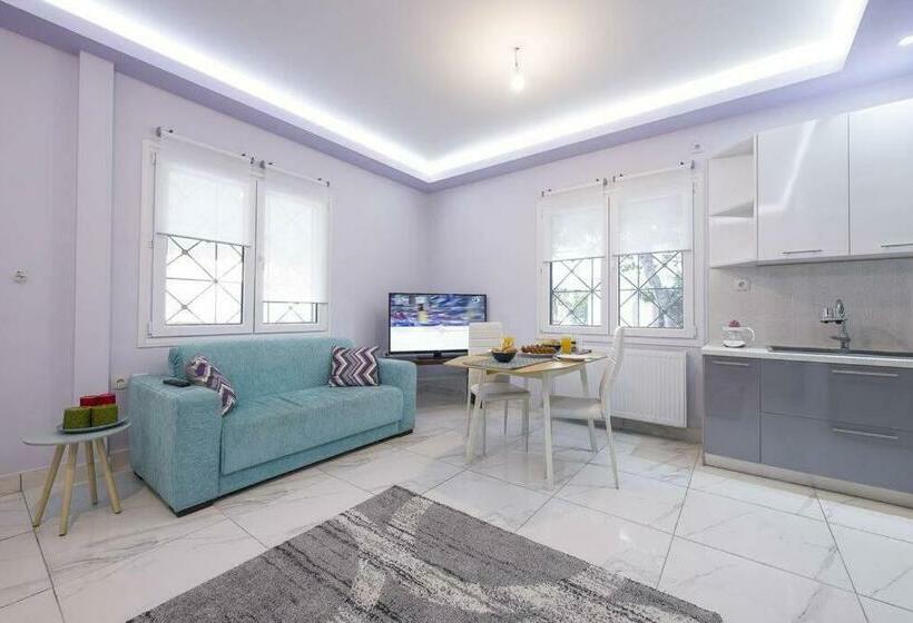 Modern Fully Equipped House, 5 Min Walk From Metro