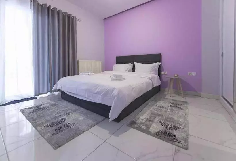 Modern Fully Equipped House, 5 Min Walk From Metro