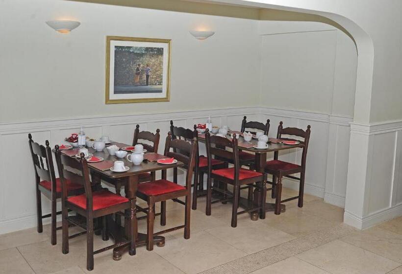 פנסיון Clooneen House