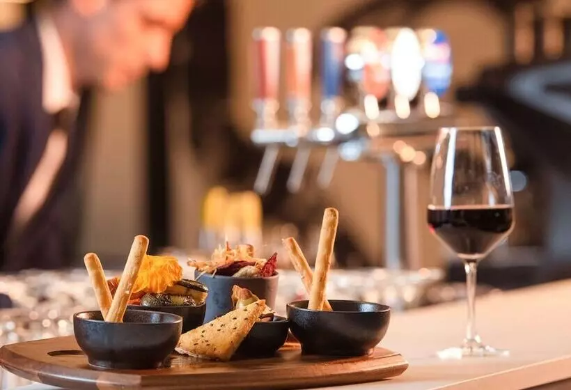 Hotelli Mercure Geneva Airport