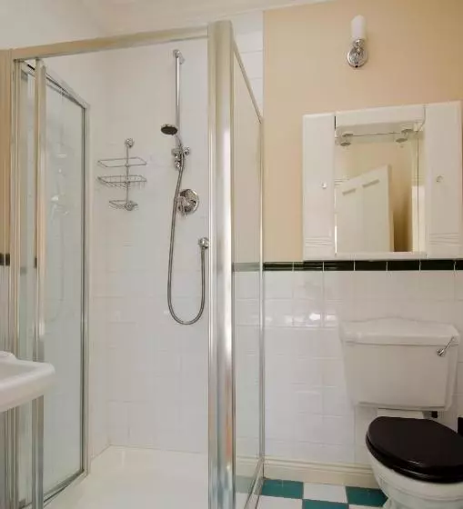 پانسیون Beach House B&b