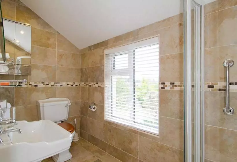 پانسیون Beach House B&b