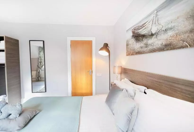 Majatalo Caravogue House