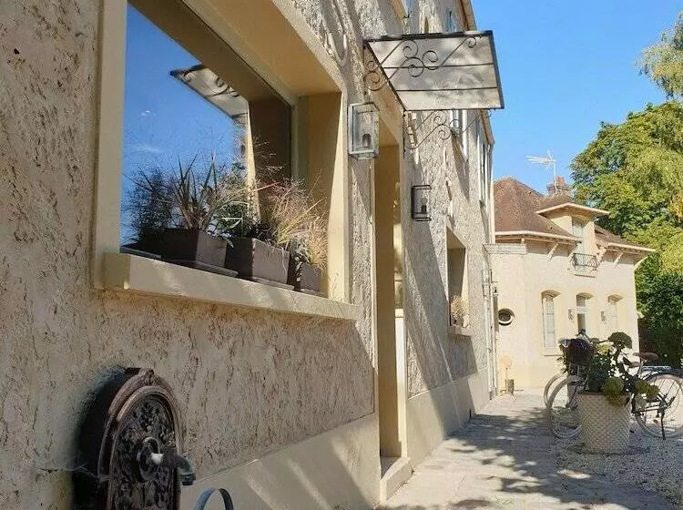 Majatalo Domaine Les Bruyères