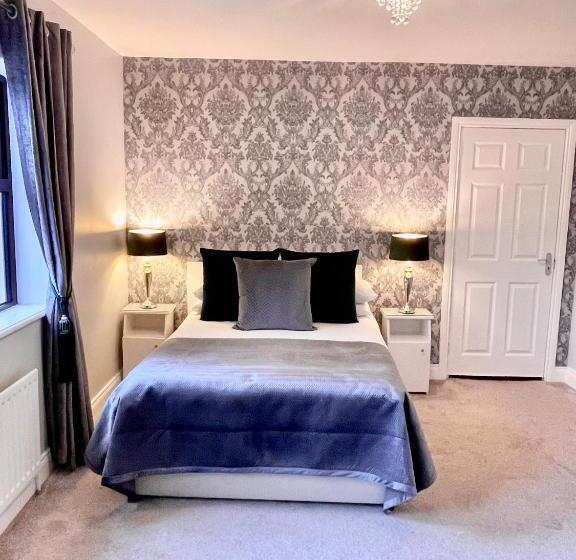 پانسیون Killaran House