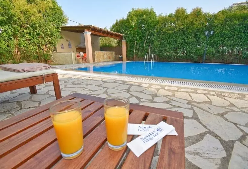 Cha Nanakas Village Inn