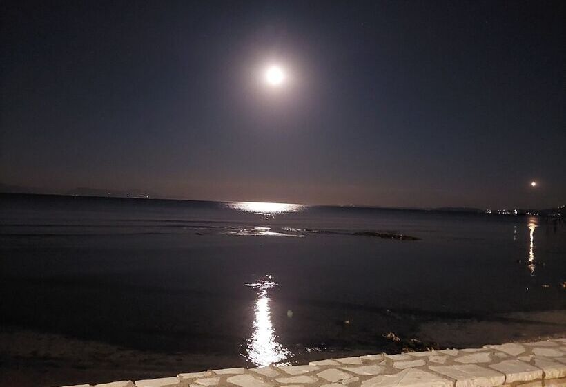 Cha Nanakas Village Inn