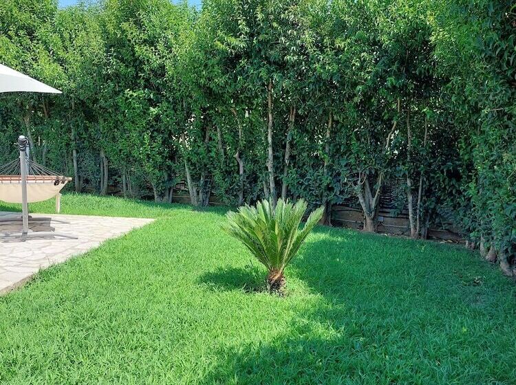 Cha Nanakas Village Inn