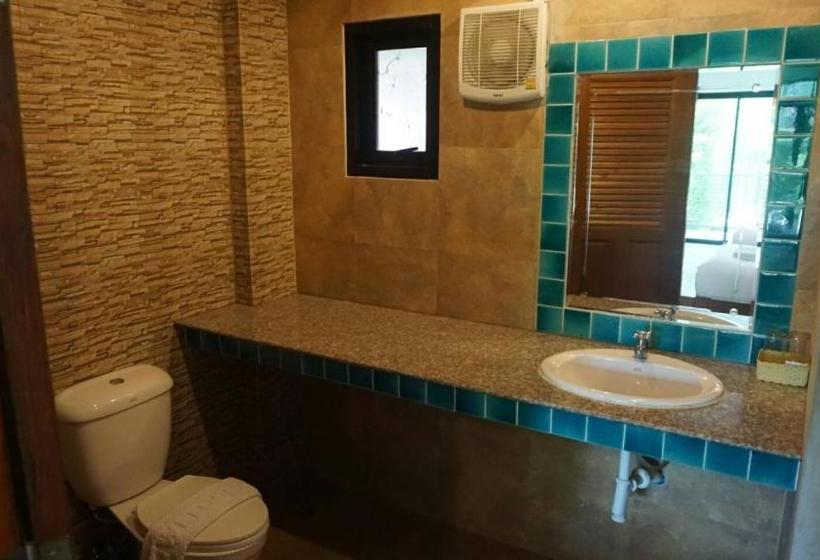 בית מלון כפרי Garden Corner Resort &