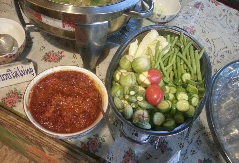 בית מלון כפרי Garden Corner Resort &