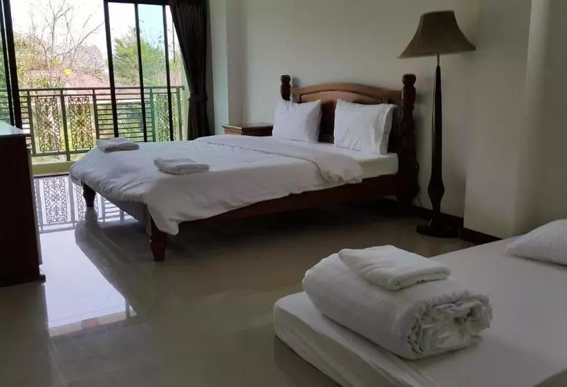 هتل Garden Corner Resort &