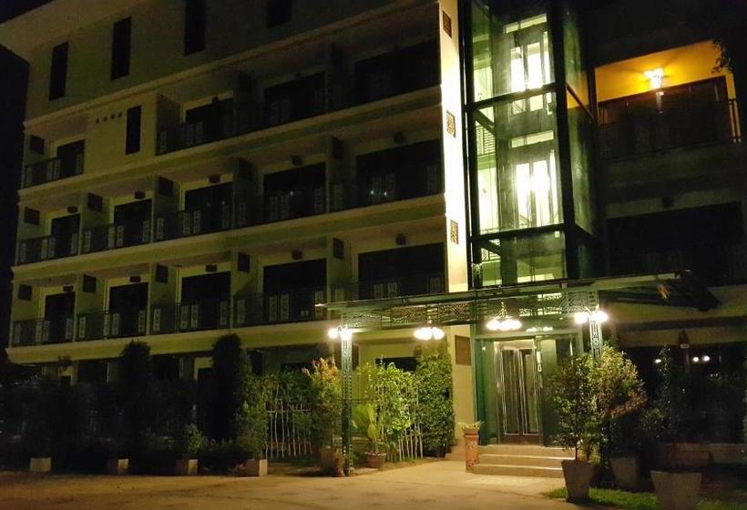 בית מלון כפרי Garden Corner Resort &