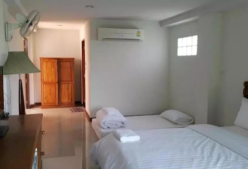 هتل Garden Corner Resort &