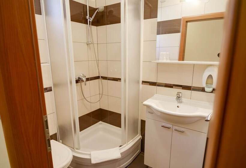 Pensió Pansion Dalmacija