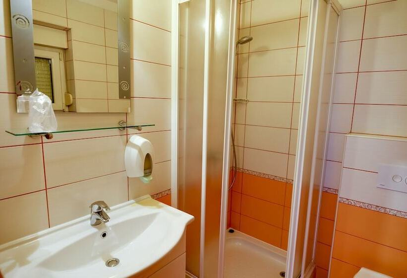 Pensió Pansion Dalmacija