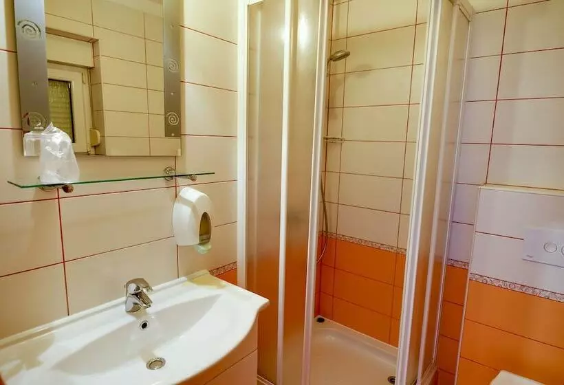 پانسیون Pansion Dalmacija