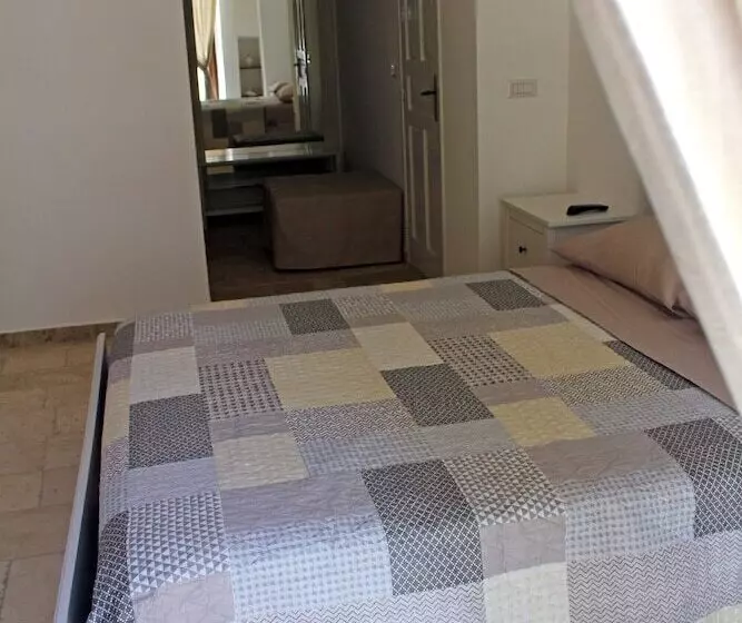 ベッドアンドブレックファースト Dimora Dioniso