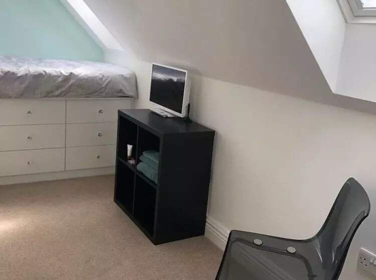 Aamiaismajoitus (B&B) Lillium House