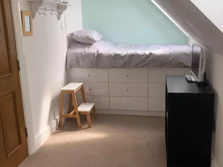 Aamiaismajoitus (B&B) Lillium House