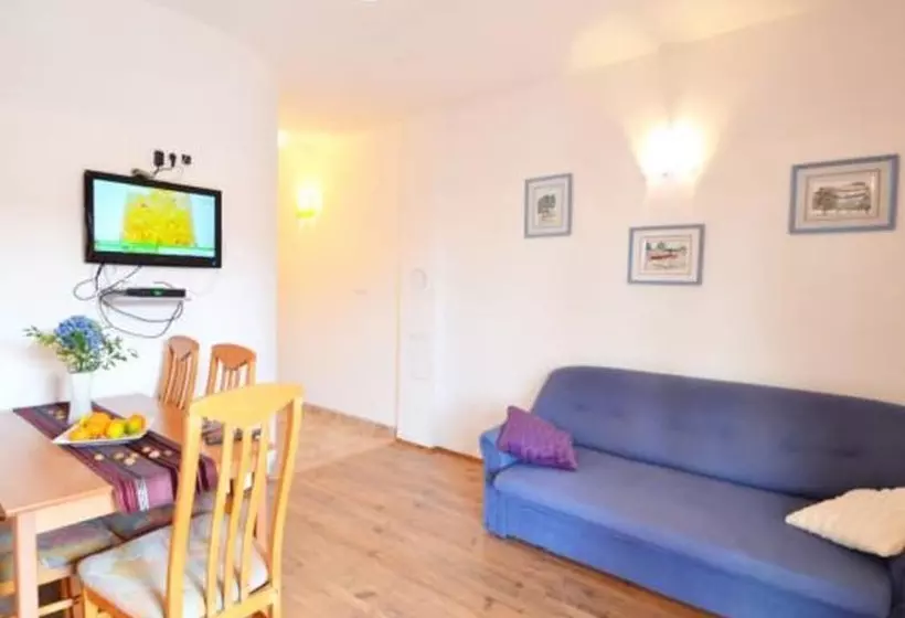 Holiday Apartment Lungomare