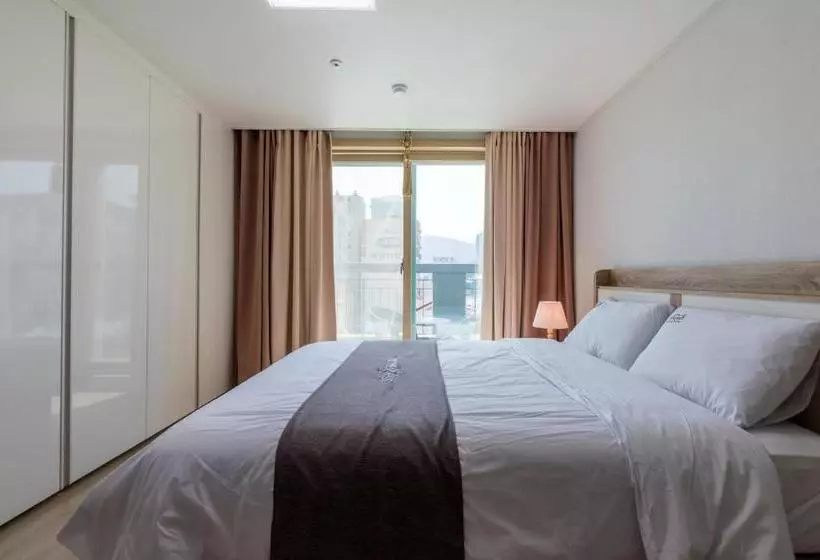 Home Fourest Residence Hotel Okpo