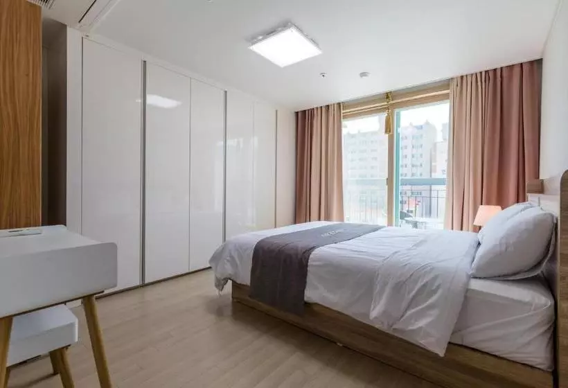 Home Fourest Residence Hotel Okpo