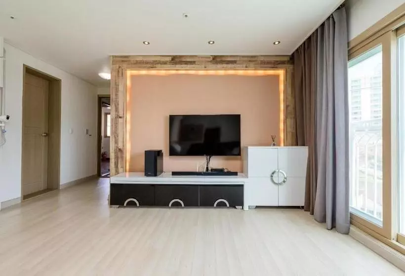 Home Fourest Residence Hotel Okpo