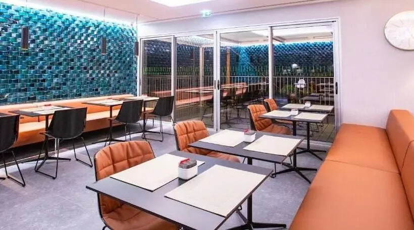 ホテル 3k Porto Aeroporto