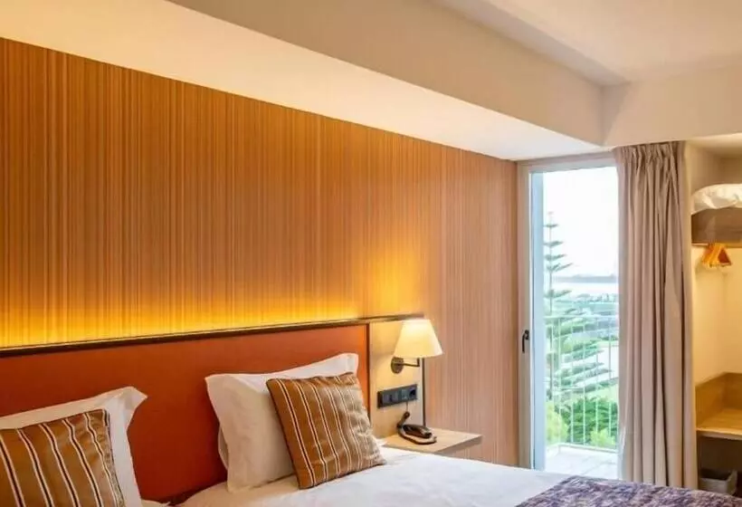 ホテル 3k Porto Aeroporto