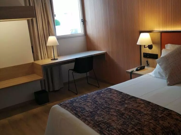 ホテル 3k Porto Aeroporto