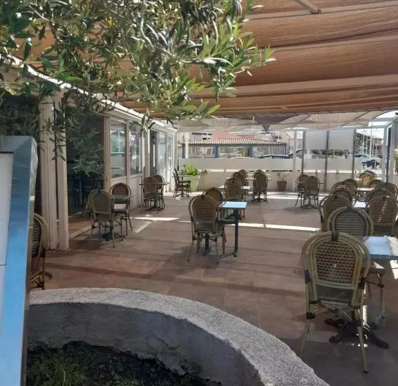 ホテル Restaurant Calypso