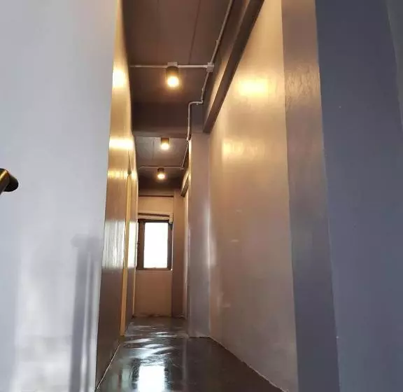 هتل Sleepcats Hostel