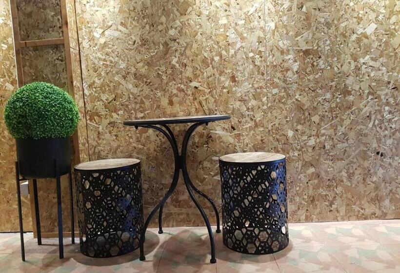 هتل Sleepcats Hostel