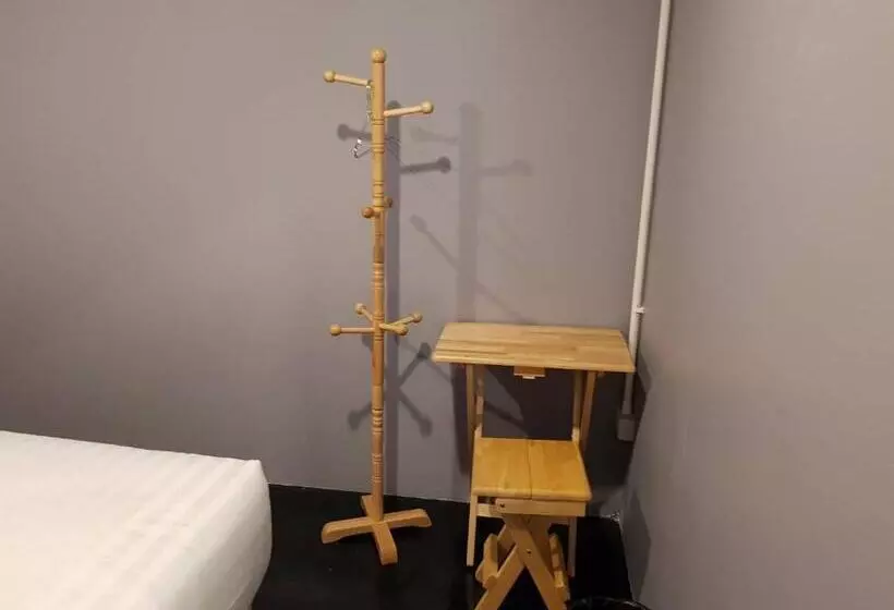 هتل Sleepcats Hostel